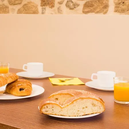 Allotjaments Placa Major-grevol Santa Pau